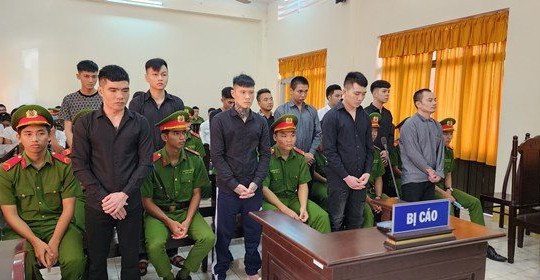 Kiên Giang: Phạt tù 12 bị cáo đi đánh dằn mặt chủ nợ 