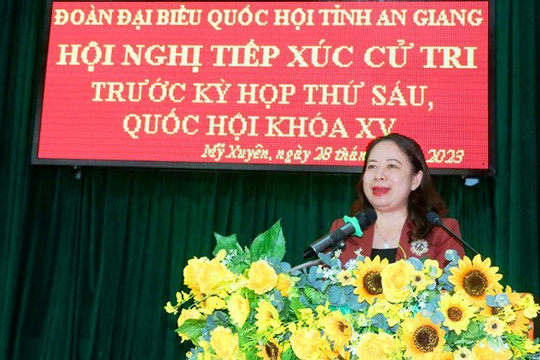 Phó Chủ tịch nước Võ Thị Ánh Xuân tiếp xúc cử tri TP.Long Xuyên, An Giang