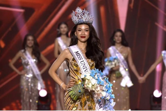 Người đẹp Bùi Quỳnh Hoa đăng quang Miss Universe Vietnam 2023