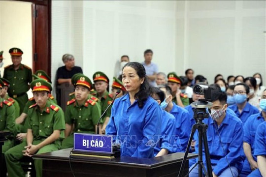Xét xử vụ án đưa-nhận hối lộ tại Sở GD-ĐT Quảng Ninh