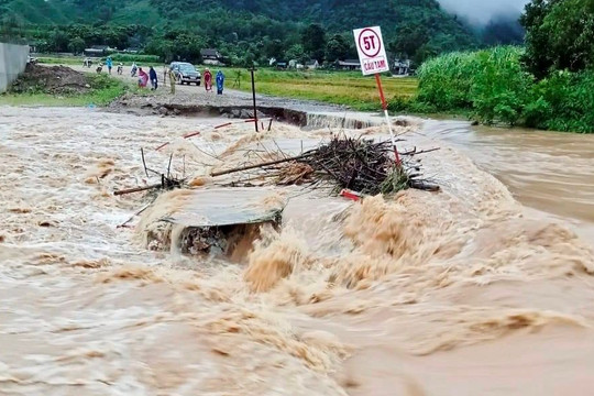 Dự báo mưa rất to từ Nghệ An đến Quảng Nam, nguy cơ cao xảy ra lũ quét và sạt lở đất