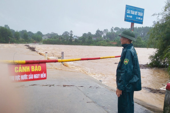 Các tỉnh miền Trung khẩn trương ứng phó mưa lũ