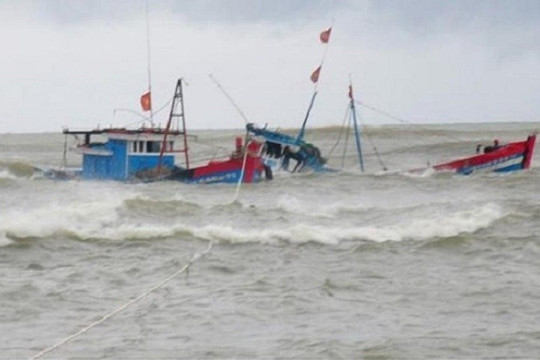 Thủ tướng chỉ đạo khẩn tìm kiếm, cứu nạn các ngư dân Quảng Nam mất tích
