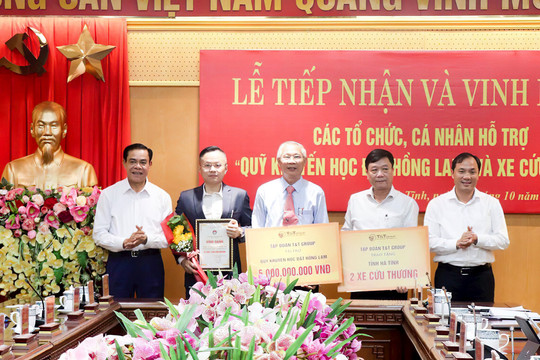 T&T Group hỗ trợ 5 tỉ đồng mở cánh cửa cho học sinh nghèo Hà Tĩnh vào đại học
