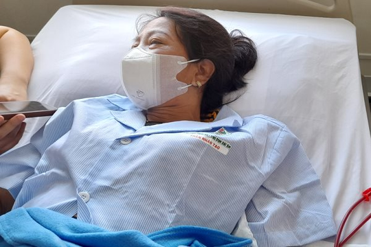 TP.HCM: Bệnh nhân huyện Cần Giờ xúc động rơi nước mắt trong ngày được chạy thận