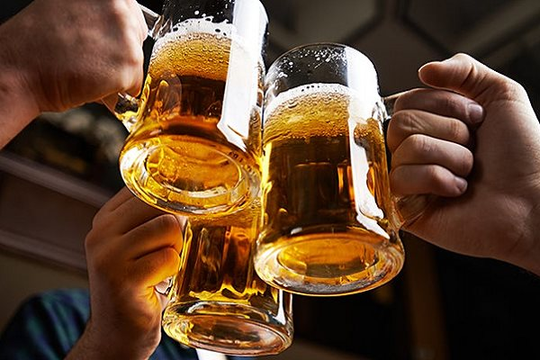 Người uống rượu bia có thể mắc đến 7 loại bệnh ung thư
