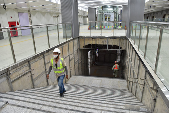 Ga ngầm metro số 1 được thiết kế ra sao để chống chọi mưa lớn?