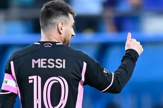 Messi gieo sầu cho thị trường áo đấu ở Miami vì 'không ai mua áo Barca, ​​MU, Man City'