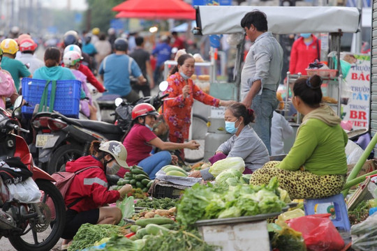 TP.HCM: Thức ăn đường phố vẫn là mối lo về an toàn thực phẩm