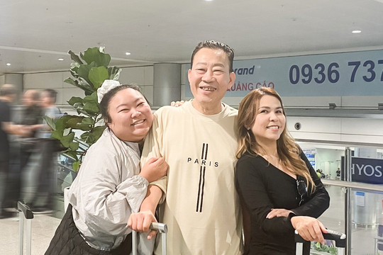 Vợ chồng nhạc sĩ Lê Quang – Cam Thơ về nước làm thiện nguyện