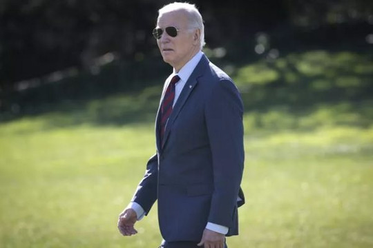 Ông Biden đối mặt với ‘cuộc nổi loạn’ bên trong Nhà Trắng