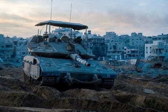 Mỹ dự định bán đạn pháo xe tăng cho Israel