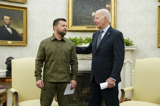 Ông Biden mời Tổng thống Ukraine đến Nhà Trắng
