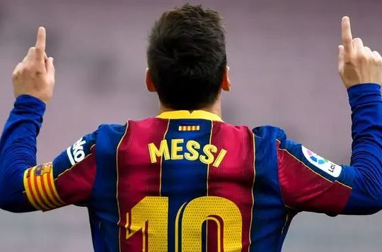 Chủ tịch Barcelona lên tiếng về tin đồn hỏi mượn Messi