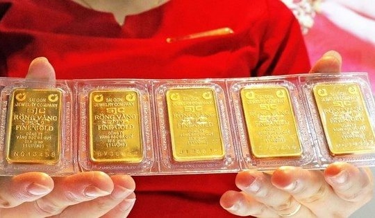 Giá vàng hôm nay 14.3: SJC rời đỉnh 185 triệu, nhà đầu tư nên làm gì?