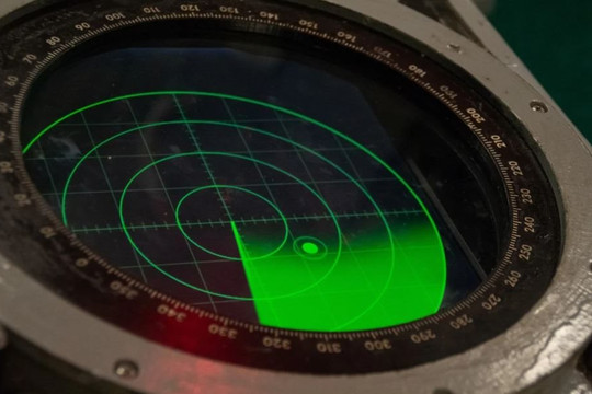 Công nghệ đột phá dùng radar quân sự của nước khác để định vị, theo dõi tàu trên biển