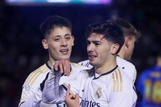 Real Madrid dùng đội hình chắp vá vẫn vào vòng 1/8 Cúp Nhà vua