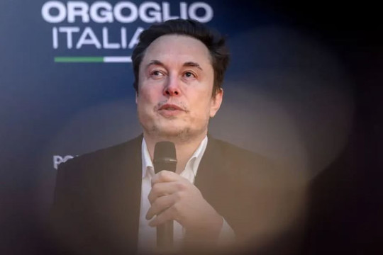 ‘Hầu hết nhà đầu tư vào Tesla không quan tâm cáo buộc Elon Musk dùng chất kích thích’