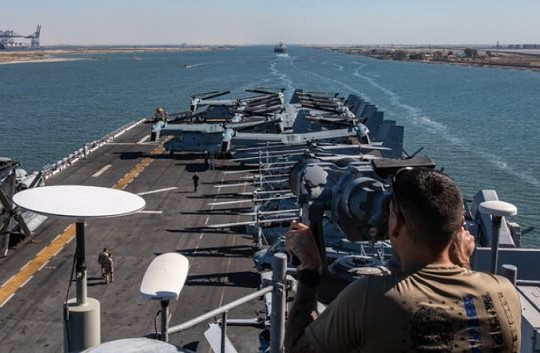 Houthi dọa tập kích cơ sở quân sự và tàu chiến Mỹ
