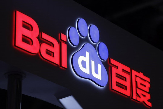 Cổ phiếu Baidu giảm sâu nhất kể từ năm 2022 sau thông tin Ernie liên kết với hệ thống AI quân sự Trung Quốc