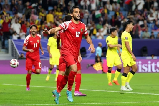 Được kỳ vọng cao nhưng Malaysia thua đậm trận ra quân Asian Cup