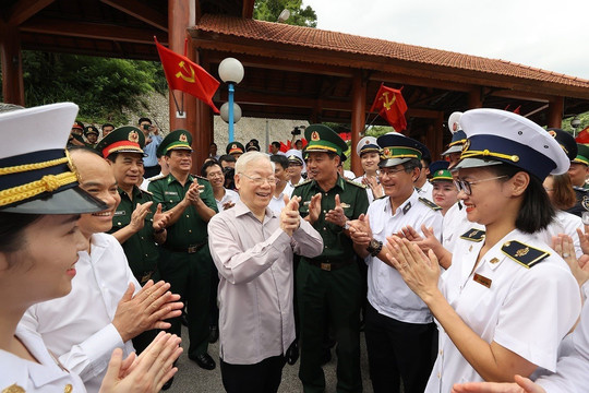 Tổng bí thư Nguyễn Phú Trọng: Đất nước ta đã vững vàng vượt qua nhiều khó khăn, thử thách, tiếp tục đạt được những kết quả to lớn