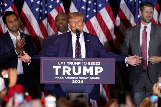 Đảng Cộng hòa cân nhắc tuyên bố chiến thắng sớm cho ông Trump