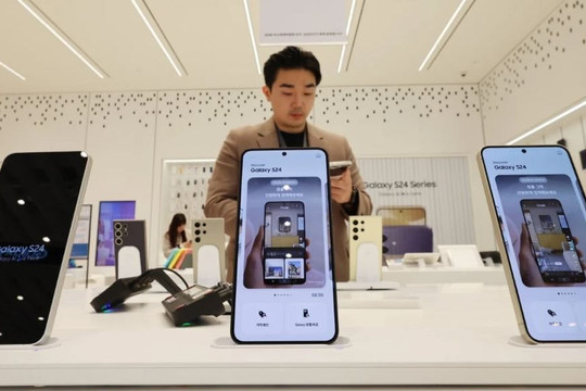 Samsung loại Google Gemini trên dòng Galaxy S24 ở Trung Quốc để dùng mô hình AI Ernie của Baidu