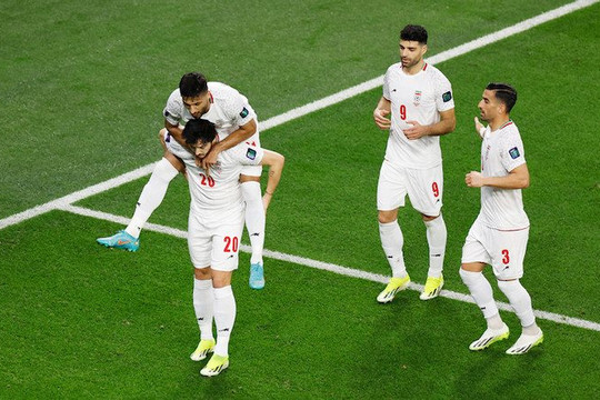 Asian Cup: Iran toát mồ hôi vào tứ kết