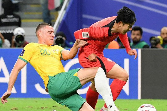 Hàn Quốc lại ngược dòng từ địa ngục vào bán kết Asian Cup