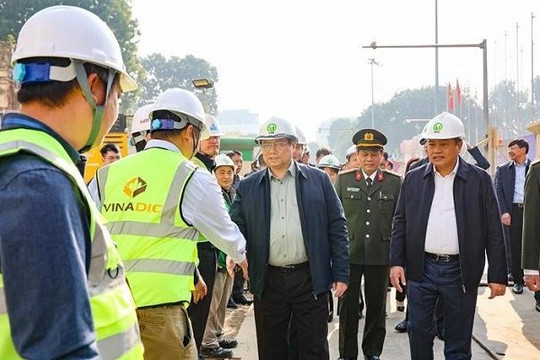 Thủ tướng kiểm tra, thúc đẩy tiến độ dự án đường sắt Nhổn - ga Hà Nội