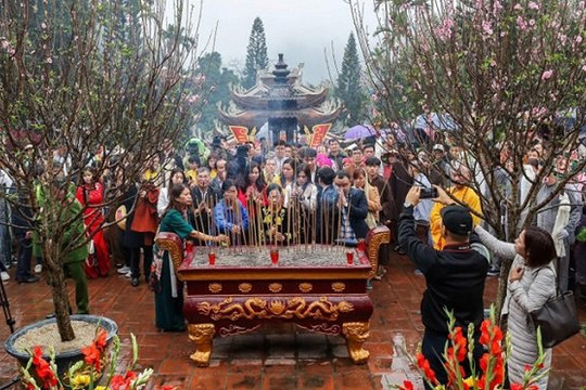 Hà Nội với loạt lễ hội truyền thống lớn đầu xuân