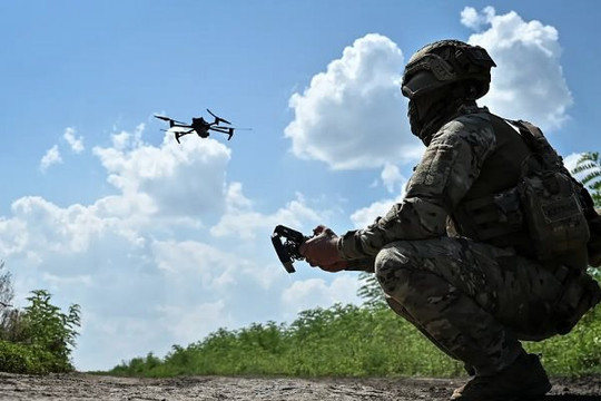 Canada viện trợ 800 UAV cho Ukraine, sức ép với Mỹ gia tăng