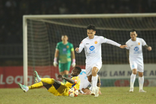 Thép Xanh Nam Định vô địch lượt đi V-League sớm 1 vòng