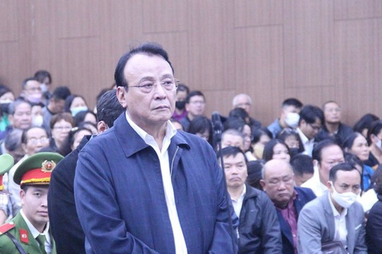 Chủ tịch Tân Hoàng Minh xin tòa giảm nhẹ cho con trai và thuộc cấp