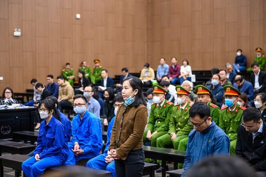 Xét xử phúc thẩm vụ ‘siêu lừa’ Nguyễn Thị Hà Thành chiếm đoạt hàng trăm tỉ đồng