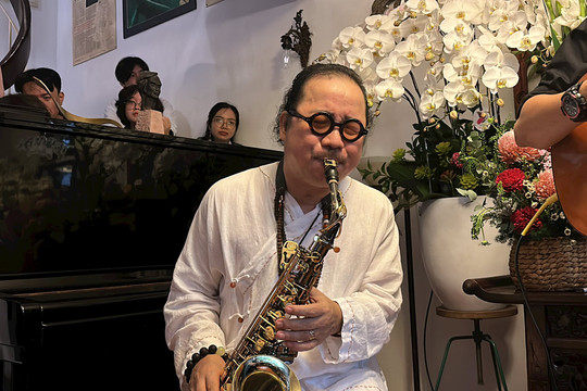 Saxophone Trần Mạnh Tuấn nhớ về nhạc sĩ Trịnh Công Sơn