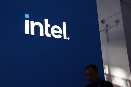 Đơn vị sản xuất chip của Intel lỗ 7 tỉ USD do mắc sai lầm lớn, khó theo kịp TSMC