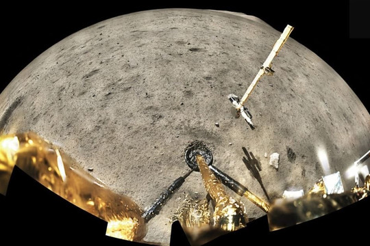 Tìm thấy 2 khoáng chất mới có thể giải thích bí ẩn về bề mặt Mặt trăng