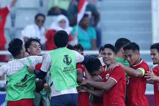 VCK U.23 châu Á: Qatar giành vé vào tứ kết, Indonesia vươn lên nhì bảng A