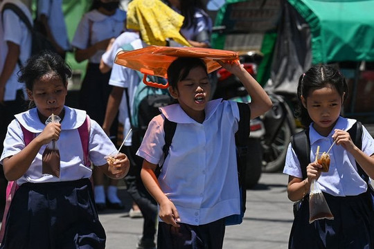 Nắng nóng như thiêu đốt tại Đông Nam Á: Nhiều nơi đóng cửa trường học