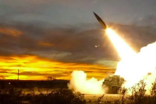 Mỹ bí mật chuyển tên lửa ATACMS cho Ukraine