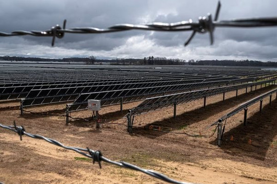Dự án năng lượng tái tạo đe dọa đất nông nghiệp ở Mỹ