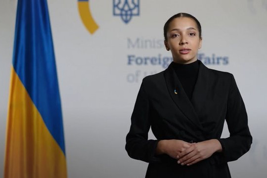 Bộ Ngoại giao Ukraine ra mắt phát ngôn viên AI