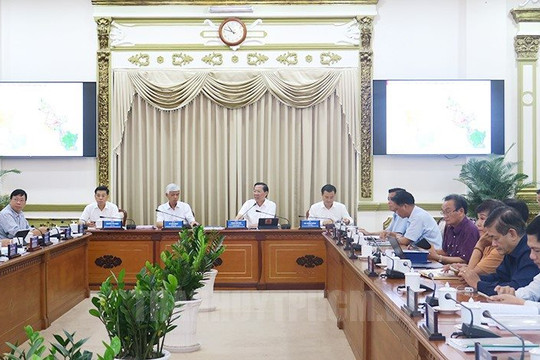 KTS Ngô Viết Nam Sơn: TP.HCM cần tập trung vào phát triển kinh tế biển