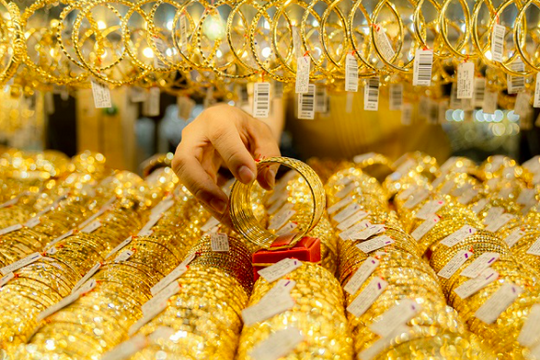 Giá vàng miếng tăng 'chóng mặt', vượt mốc 87 triệu đồng/lượng