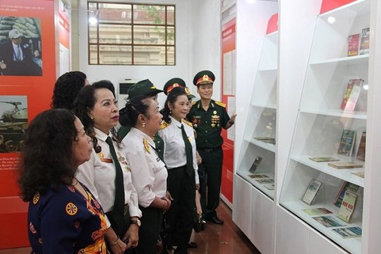 Hà Nội trưng bày 800 tư liệu tiêu biểu về chiến thắng Điện Biên Phủ