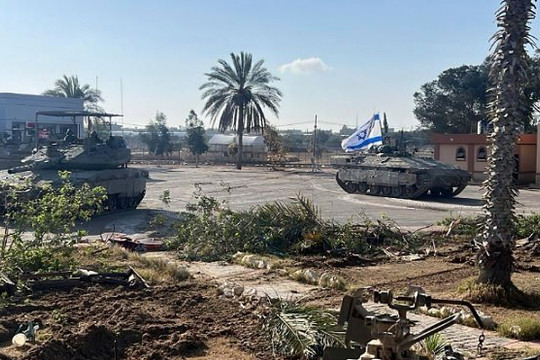 Israel đưa quân vào Rafah trong đêm