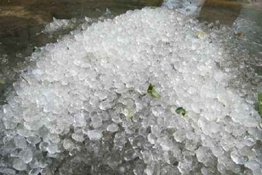 Thời tiết hôm nay 31/5: Ngày nắng nóng oi bức, đề phòng chiều tối dông lốc và mưa đá