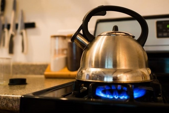Vì sao người Mỹ từ bỏ bếp gas để chuyển sang bếp điện?